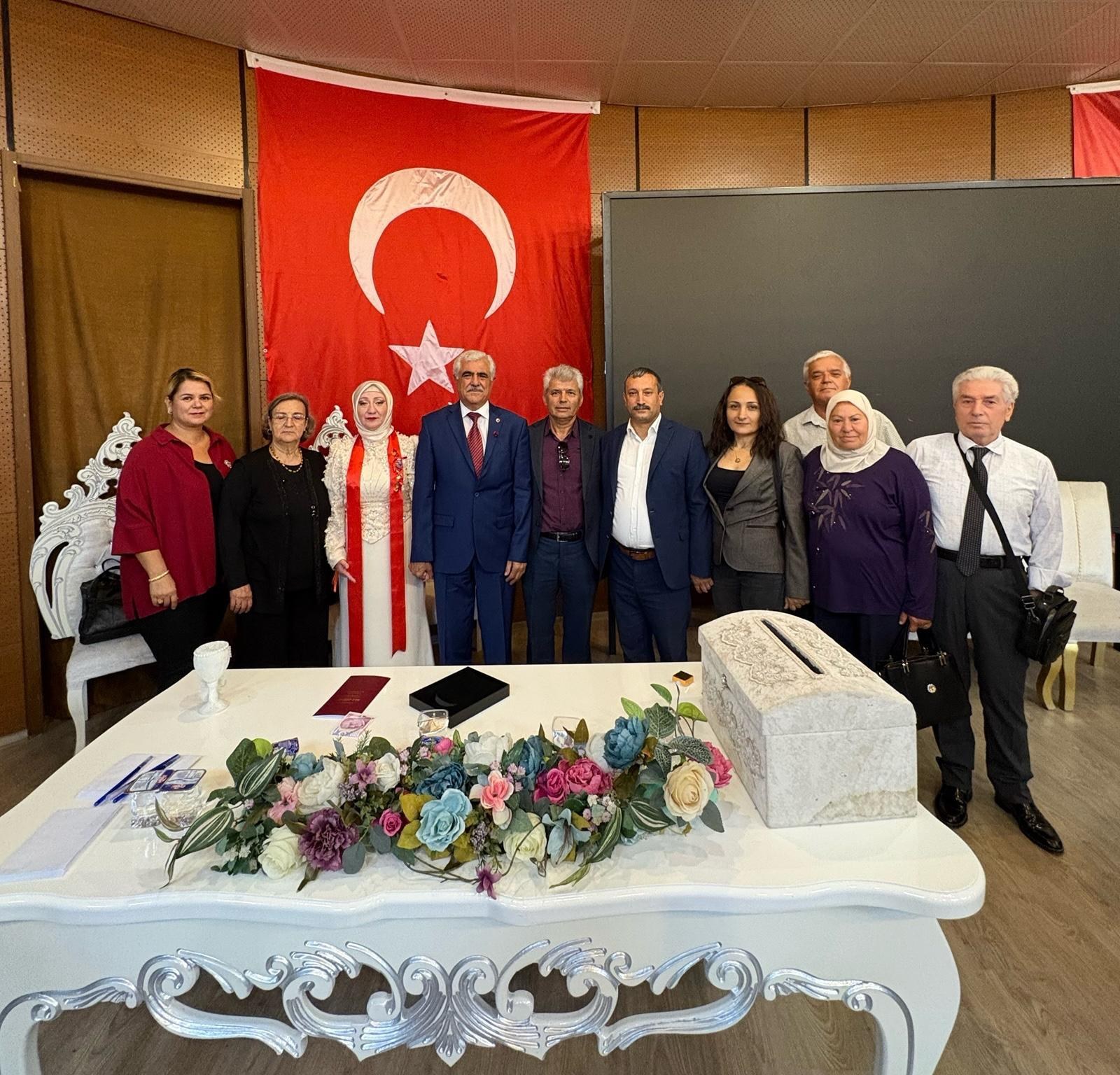 ​Yafes Demir ve Derya Uca Dünya Evine Girdi: GÜL-AY-DER Ailesinden Anlamlı Katılım