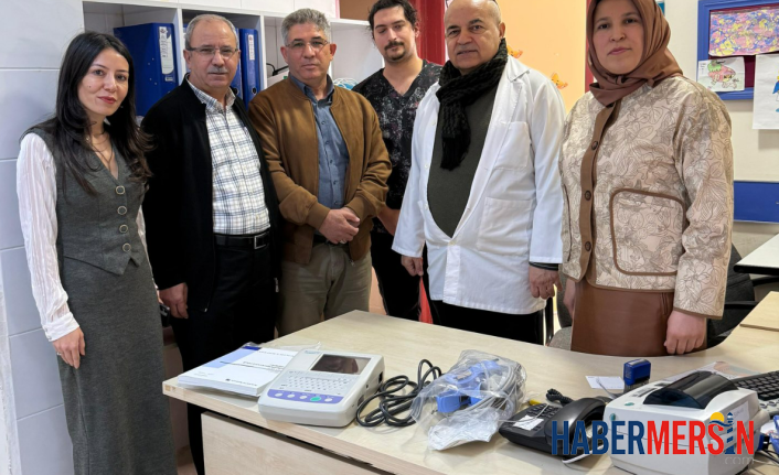 Aydıncık Devlet Hastanesi’ne Hayırseverden Anlamlı EKG Cihazı Bağışı