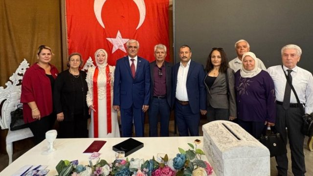 Yafes Demir ve Derya Uca Dünya Evine Girdi: GÜL-AY-DER Ailesinden Anlamlı Katılım